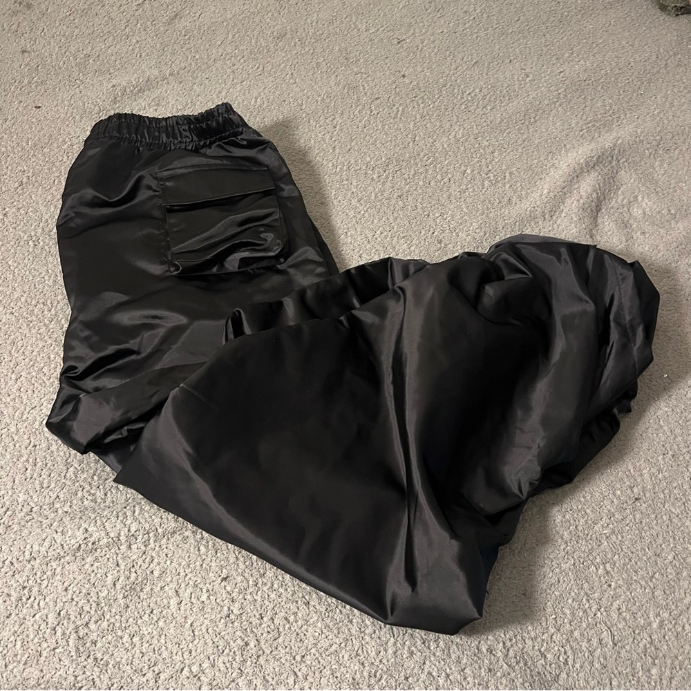 🔥Nice Piece🔥Boohoo Black Satin Trousers